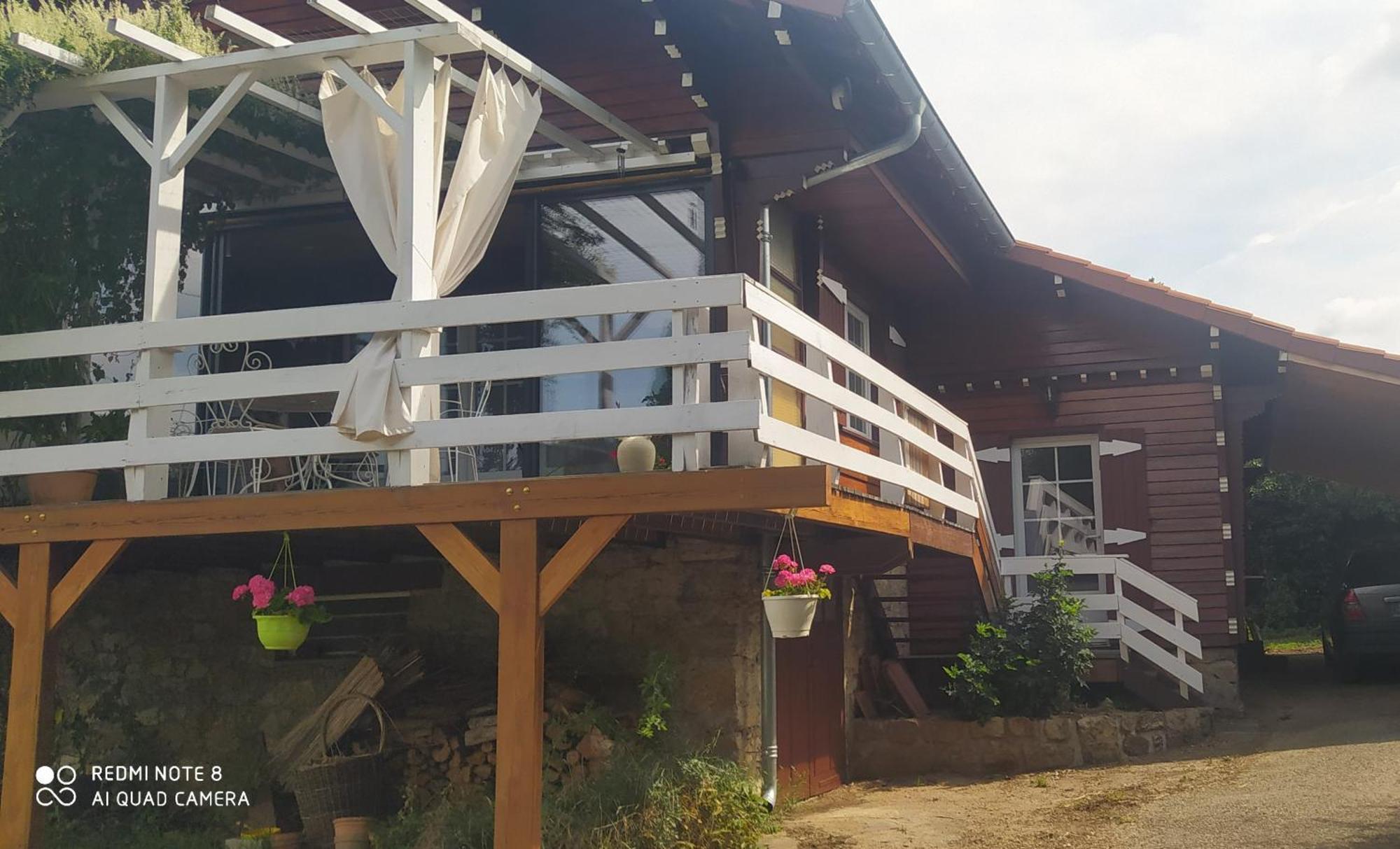 Logement Independant Attenant A Une Maison Dans Grand Jardin Retournac エクステリア 写真